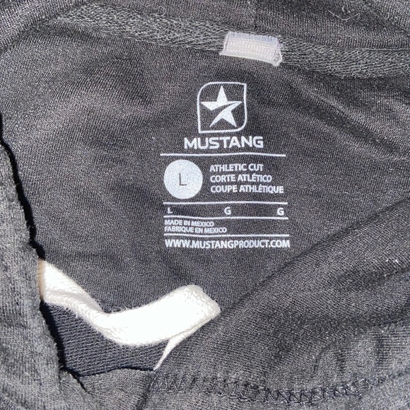 2015 Team Canada Basketball sweater - Picture 2 of 2